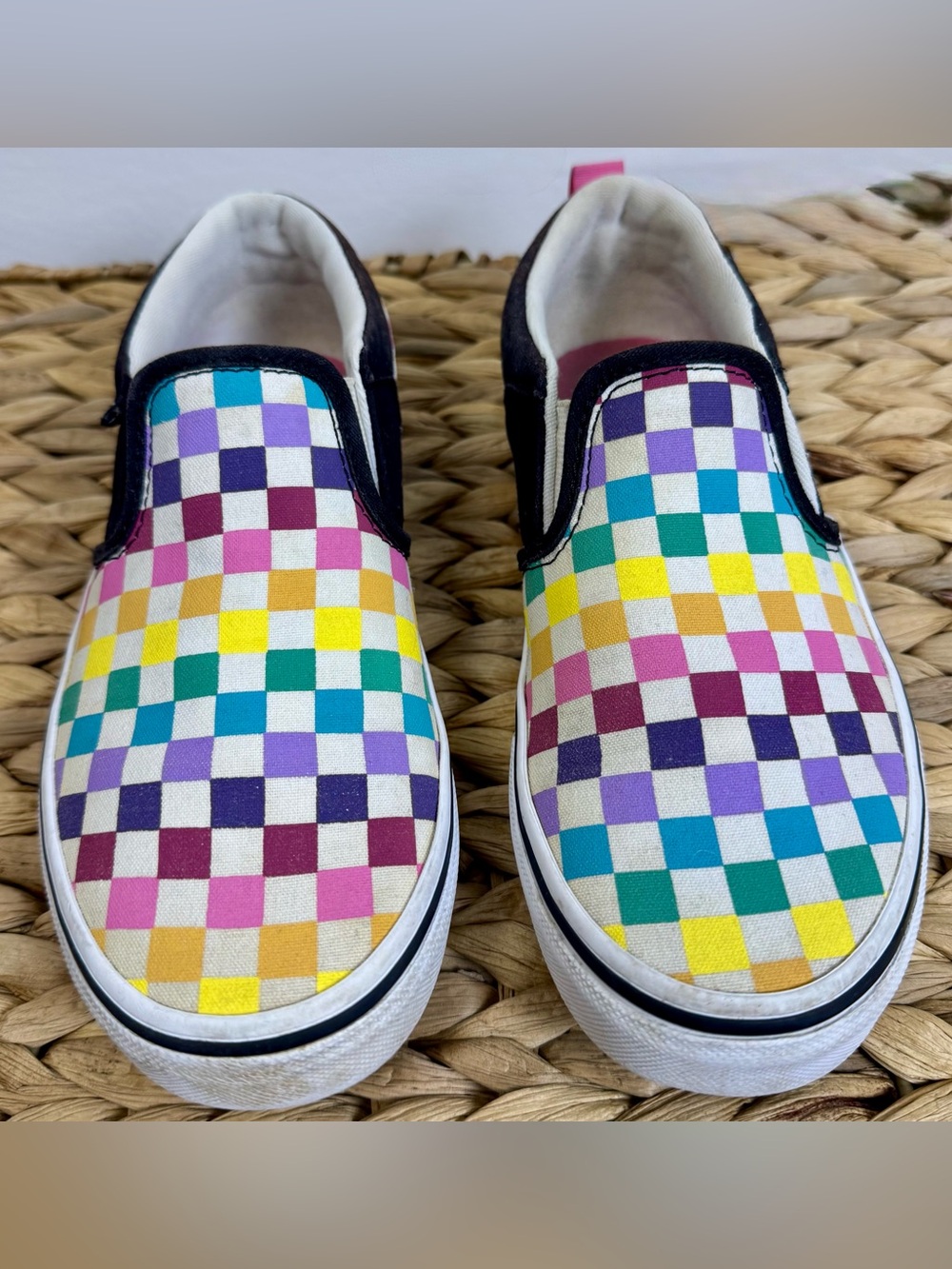 Vans Classic Slip-On Rainbow Checkerboard Canvas Sneakers Youth Girls Sz 4 EU 35